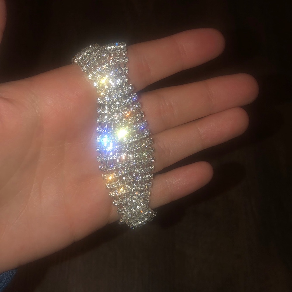 Silver sparkly bracelet!